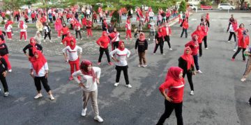 Gelorakan Hidup Sehat, Ketua YJI Lampung Selatan Senam Bersama Dengan Masyarakat