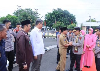 Siradjuddin Turut Sambut Kedatangan Kapolda Lampung Di Metro