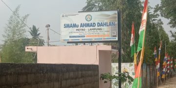 SECURITY SMA.Muhammadiyah A.DAHLAN REJOMULYO METRO SELATAN DI DUGA HINA PROFESI DAN PRIBADI WARTAWAN DENGAN TULISAN TIDAK NORMATIF !!