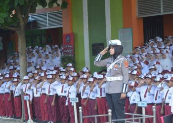 Polwan Cantik Polres Pringsewu Ajarkan Keselamatan dan Anti-Bullying di Sekolah