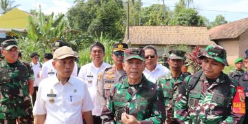 Asisten Ekbang Lampung Tengah Hadiri Penutupan TNI Manunggal Membangun Desa Ke-119 T.A 2024