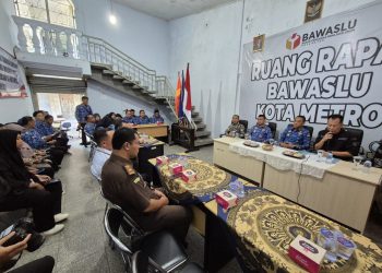 PJs Walikota Metro Silaturahmi ke Bawaslu Dan KPU Bersama Sekda terkait kesekretariatan