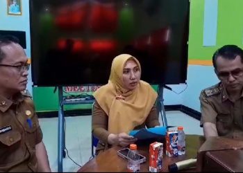 Direktur RSUD.Kota Metro jelaskan Qomaru mengeluh demam selama tiga hari.