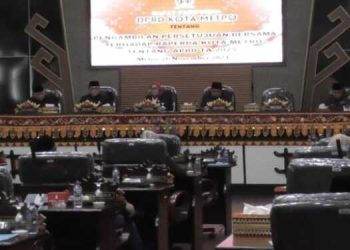 Rapat Paripurna DPRD Metro Pengambilan Persetujuan Raperda APBD Th 2025