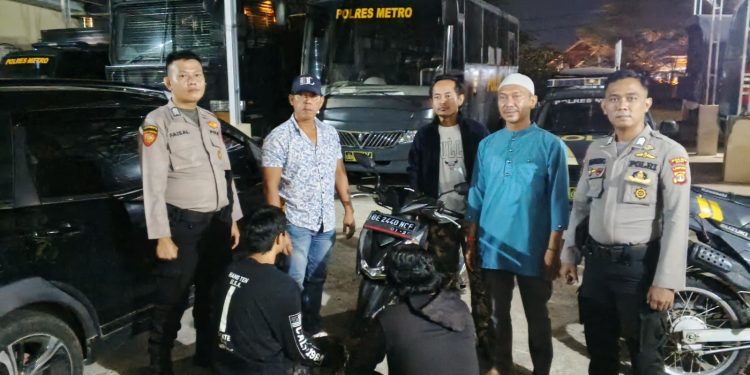 Saat Patroli, Sat Samapta Polres Metro Amankan Dua Pelaku Penyalahgunaan Narkoba