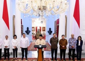 Presiden Prabowo Subianto mengumumkan kebijakan pemerintah dalam memperkuat ketahanan ekonomi nasional
