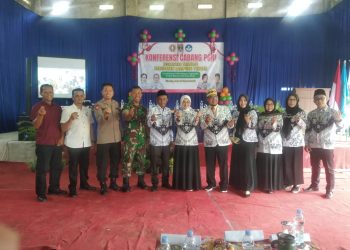 Camat kecamatan Trimurjo Menghadiri Konfrensi Cabang PGRI Kecamatan Trimurjo Kabupaten Lampung Tengah