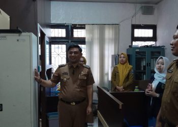 Hari Pertama Ngantor, Rafieq Cek Kerja Pegawai