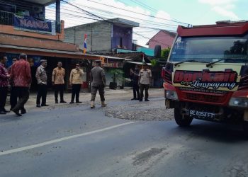 Walikota Metro Sidak Langsung Disemua Titik Ruas Jalan  Yang Rusak