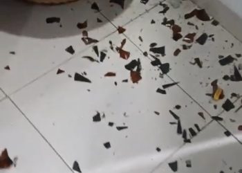 PELEMPARAN BOM MOLOTOV DI KEDIAMAN ADVOKAT LAMPUNG