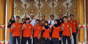 Targetkan Raih Tiga Emas, Tujuh Atlet Panahan Asal Metro Dilepas Walikota