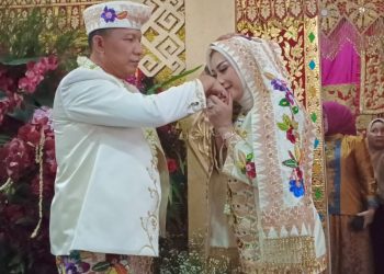 Sah! Ketua DPRD Kota Metro Ria Hartini Resmi Menjadi Ibu Bhayangkari Setelah Ijab Qobul Dengan AKBP M.Yamil