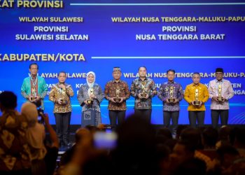 Metro Sabet Kategori Terbaik Tingkat Kabupaten/Kota Wilayah Sumatera Dalam TPAKD Award 2025