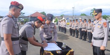 Kapolres Metro Pimpin Upacara Sertijab Kasat Reskrim, Kasat Narkoba Dan Kasi Humas Polres Metro