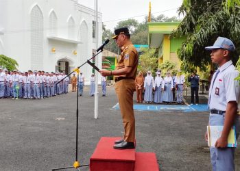 Walikota Metro H Bambang Jadi Pembina Upacara Di SMKN 3 Metro