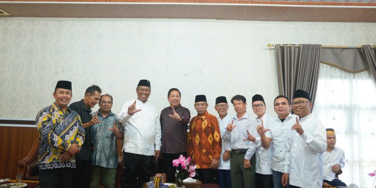 Dihadiri Anggota DPD RI, Plt. Bupati Lampung Tengah I Komang Koheri Gelar Open House di Rumah Dinas