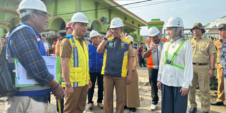 Keluhan Warga Dijawab, Jalan Pattimura Metro Mulai Diperbaiki