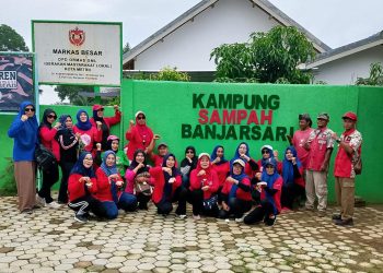 Senam Tuker Sampah Budayakan Malu Buang Sampah Sembarangan