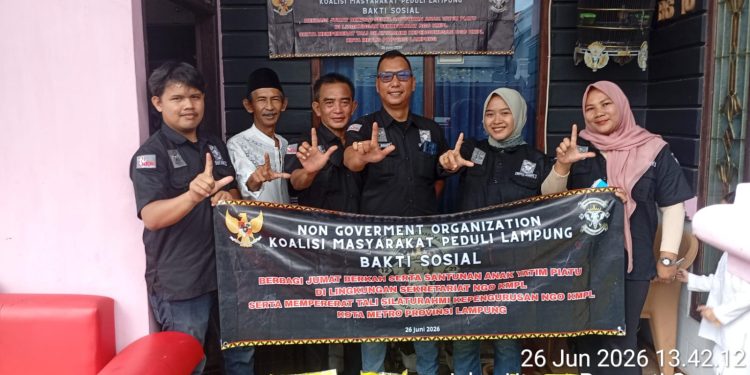 Gelar Aksi Jumat Berkah, NGO KMPL Kota Metro Salurkan Bantuan bagi Warga dan Anak Yatim